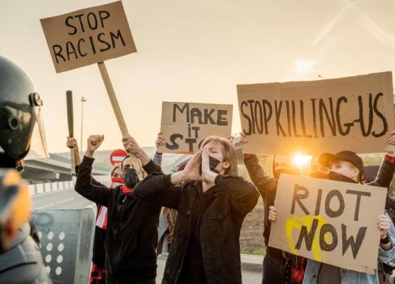 ट्रम्पले स्थापित गरेको खतरनाक न्यारेटिभ